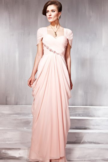 Robe De Soir E Rose Moulante Encolure D Collet E En Coeur Orn E De