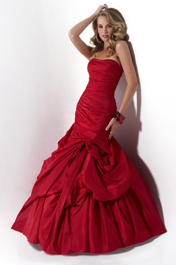 ... Robe de mariÃ©e rouge Robe de bal trompette ruchÃ©e en taffetas rouge